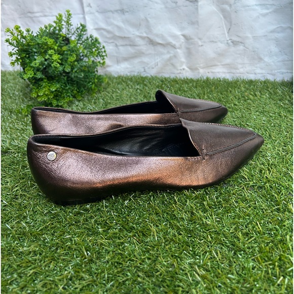 Agl Attilio Giusti Leombruni Vania
Pointed Toe Flat In Smoke size 36.5 US 6.5 - Picture 14 of 16